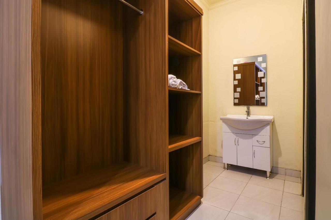 Oyo 2178 Merthan House Seminyak  Bagian luar foto