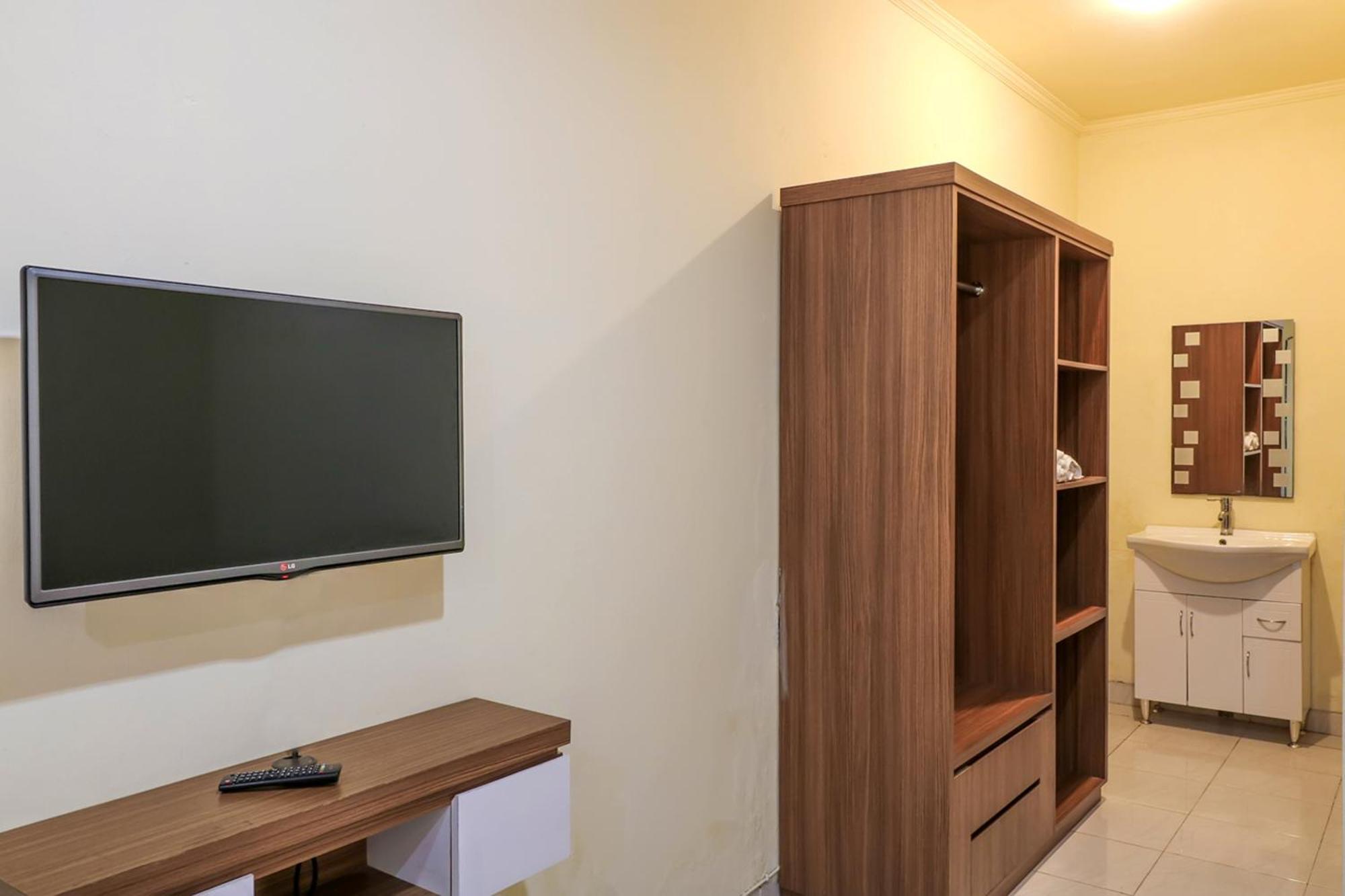Oyo 2178 Merthan House Seminyak  Bagian luar foto